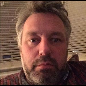 Meet your Posher, Lee